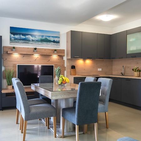 Apartment Klara Pjescana Uvala Luaran gambar